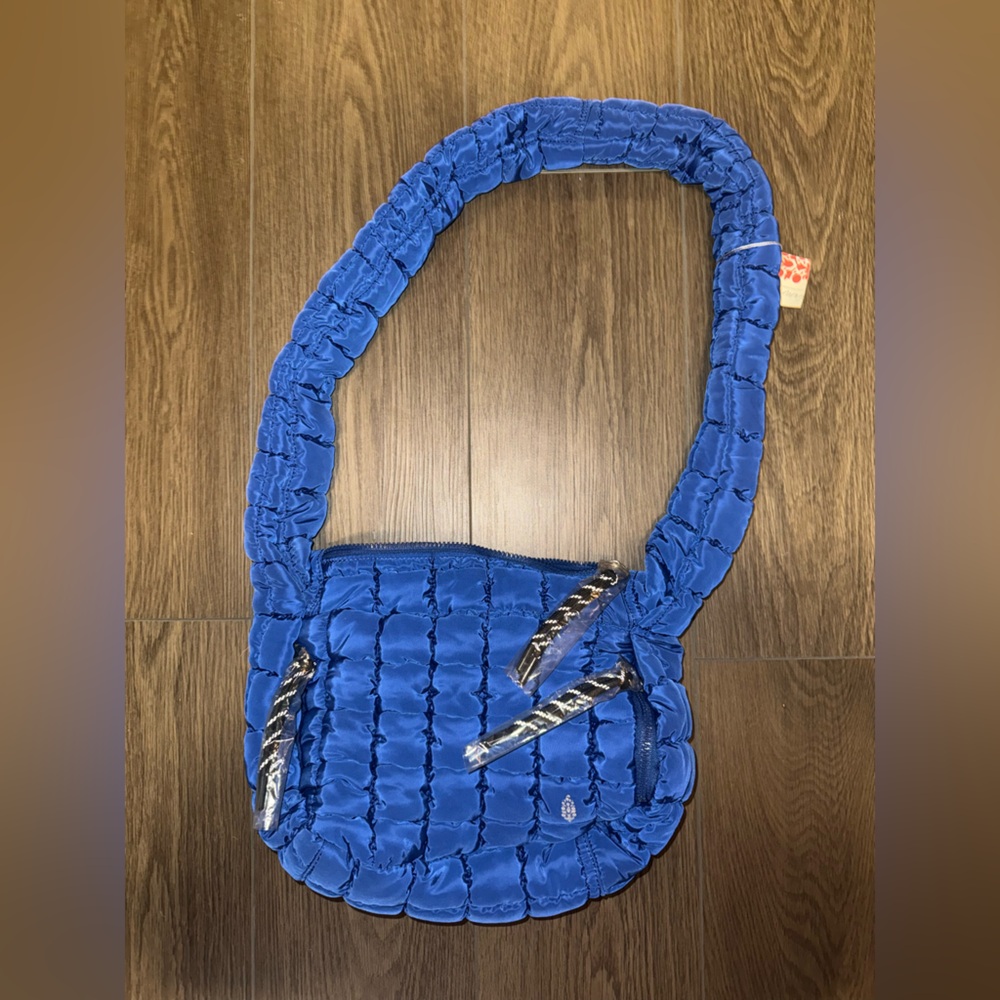 NWT Free People Quilted Mini Carryall Sling Athletic Blue - Picture 2 of 5